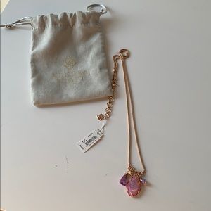 Kendra Scott necklace